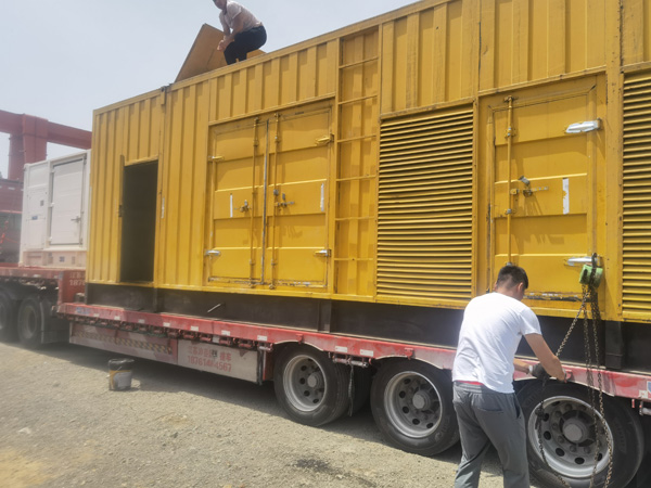 化隆发电机出租100KW发电机需要什么规格的电缆线?