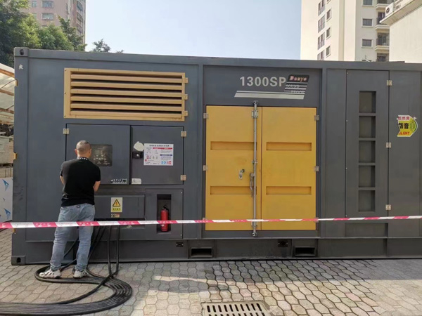 化隆500KW发电机组冬季应该配多大的启动电瓶?